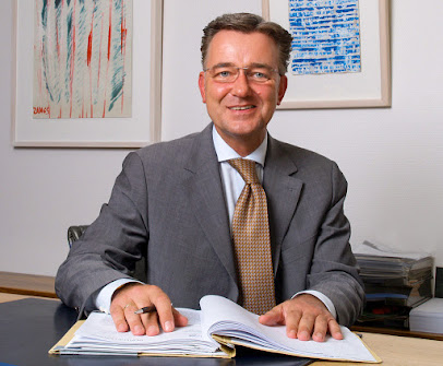 Schlieper Hartmut Dr. - Krefeld 1 AF1QipNTGcEI hFLFcEZyY0OkqahrWILeRnE4Hp7398w408 h335 k no