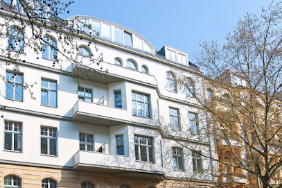 SCHÜTZE | SCHMIEDER Rechtsanwälte und Notare - Berlin 1 AF1QipMURuovFE3 VmtCBnU3bqdvxDG5DmUQGYj0q5giw408 h271 k no
