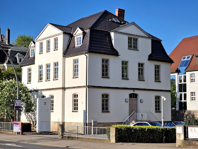 Notare Dr. Müller & Dr. Sommer - Coburg 1 AF1QipPlQmnjp7EITuN Nm8PN IX aoFNcXwn4zkR3QGw408 h306 k no