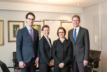Notariat Spitalerstraße - Notare Dr. Voigt, Dr. Rösing, Dr. Brandt, Dr. Cramer - Hamburg 1 AF1QipPDUpzZtOFhuqykRifXsdOWNOZdqTQ2mvay1iojw408 h272 k no