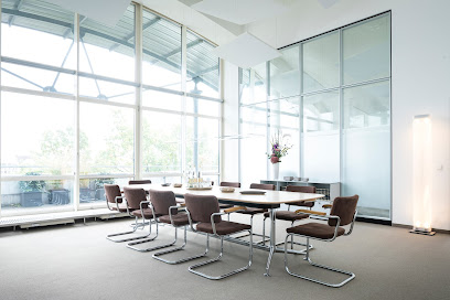 Notariat Rothenbaumchaussee Notare Dr. Görner & Dr. Naumann - Hamburg 1 AF1QipO uT3TwlyuUBkekuWQmocGo7yWRRjWeWB46NyHw408 h272 k no