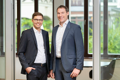 Notare Dr. Christian Gerlach und Robert Kopf - Leipzig 1 AF1QipOQnwXkPBQV3KwxbYChrq8 wjbjrktf8oJakvxEw408 h272 k no